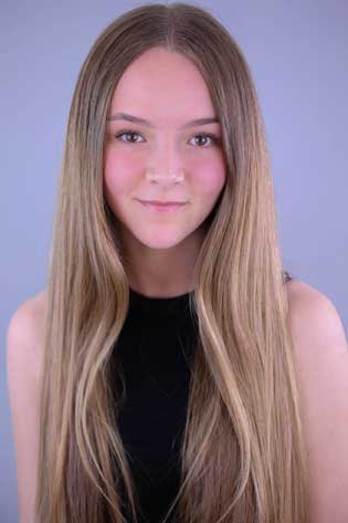 Maisie Beavers Actor Headsot 2025